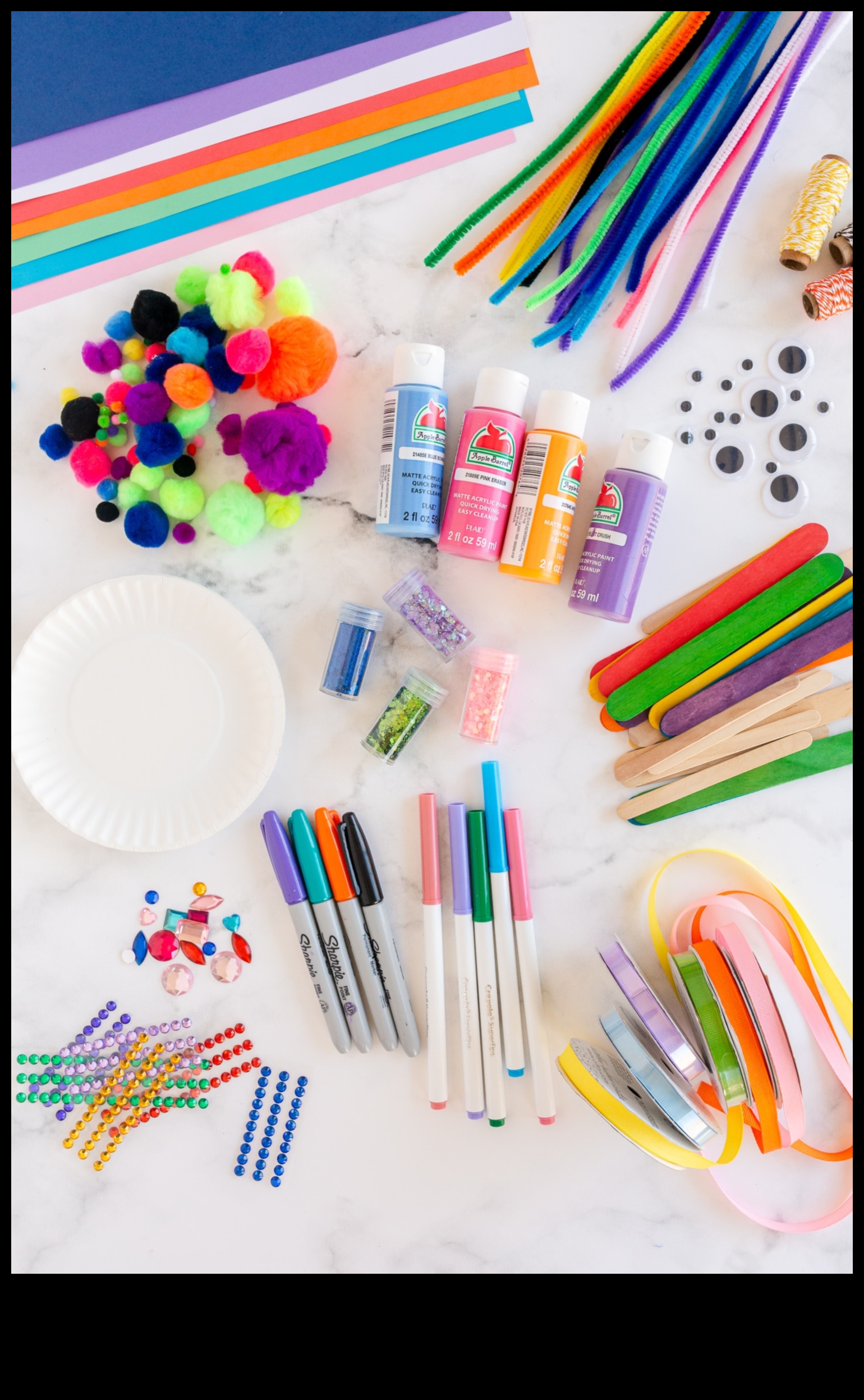 Instrumente de meșteșuguri de bricolaj: must-haves pentru fiecare cutie de instrumente creative