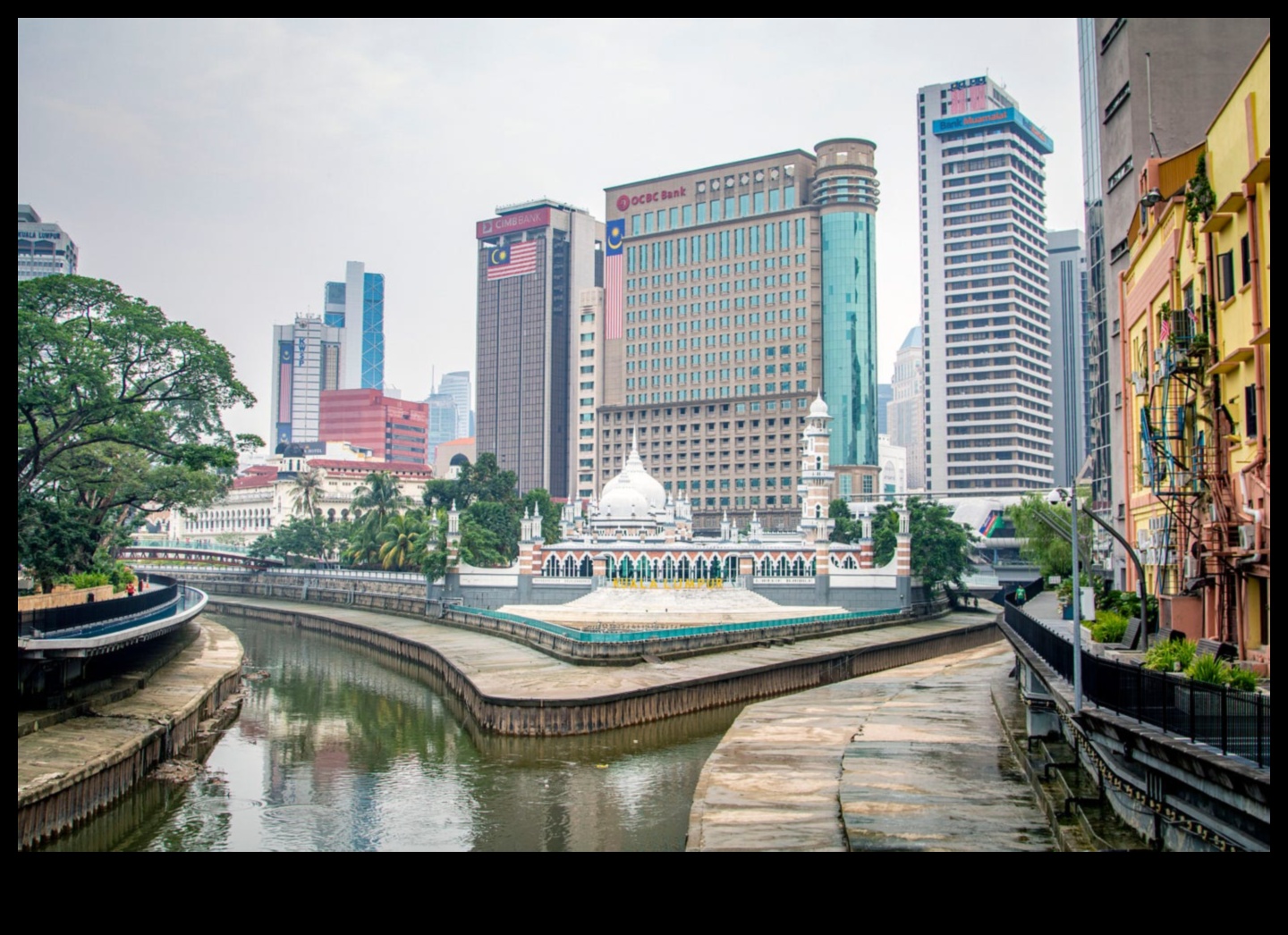 Urban Odyssey III: Navigarea peisajelor urbane din diferite culturi din nou