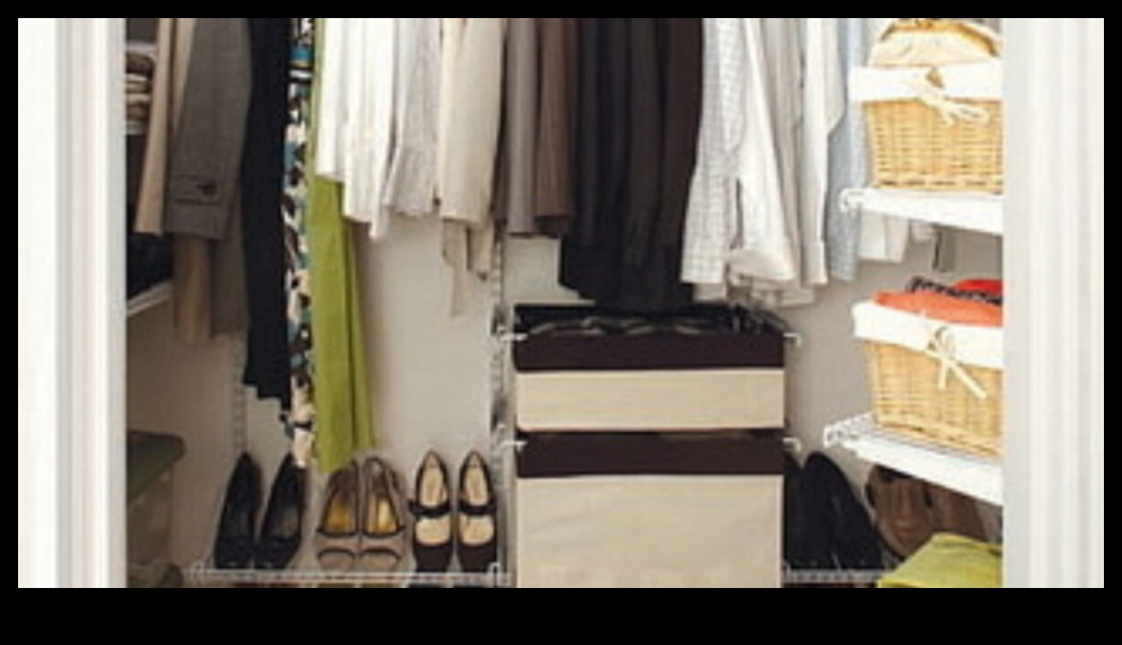 Amplificați -vă garderoba de zi cu zi cu aceste 5 sfaturi de stil 1 Actualizări ale îmbrăcămintei de bricolaj: transformați elementele de bază în capse de modă