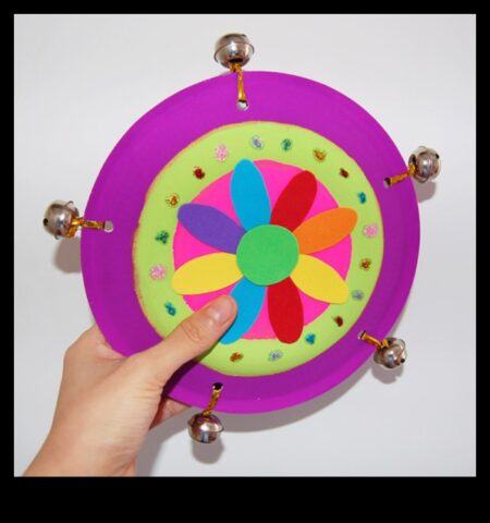 Faceți un tamburin cu farfurie de hârtie