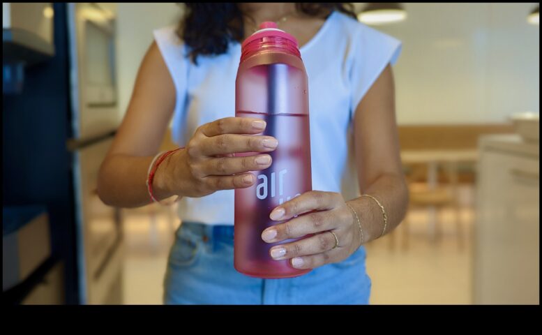 Sorbiți și împărtășiți experiența de băuturi electrolitice care reunește prietenii